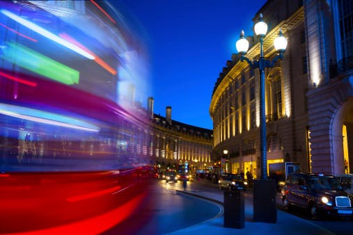 Piccadilly circus bus theatreland