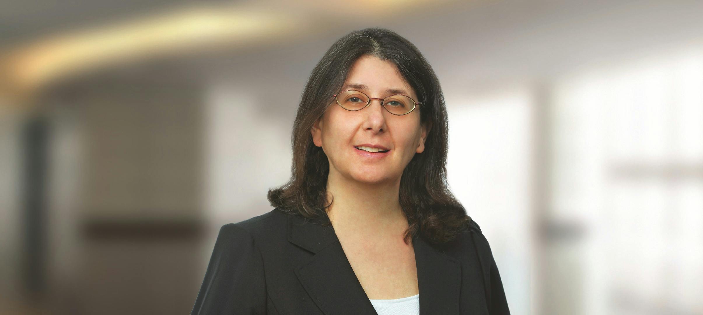 Suzanne Turner, Dechert
